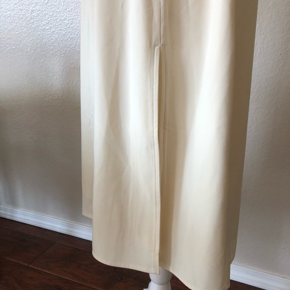 Backyard Roses Cream Kite Midi Dress NWOT - Picture 8 of 10